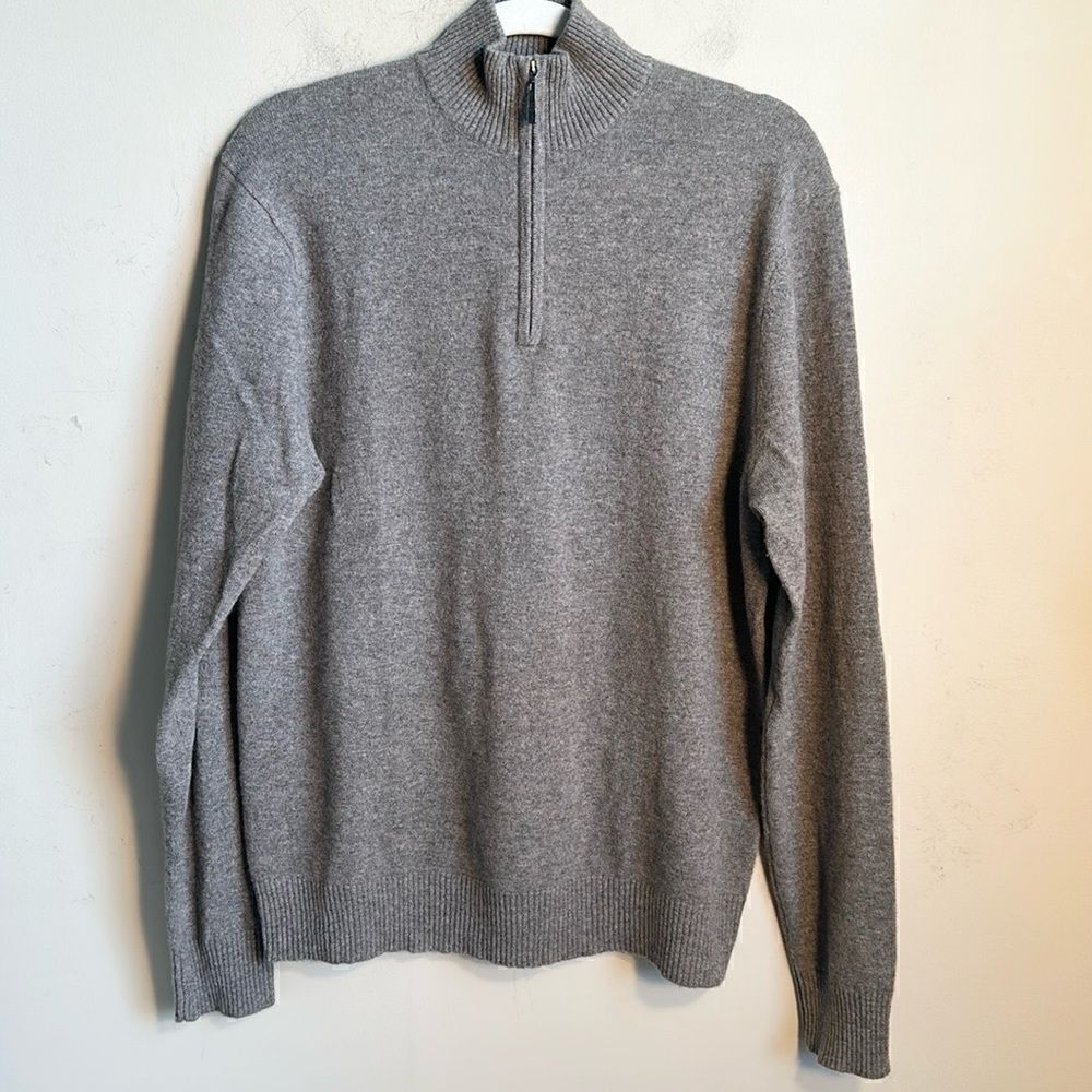 Qi Women’s 100% Cashmere Sweater L